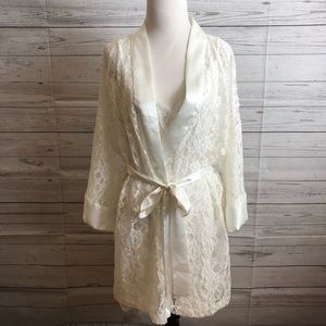 VTG Victoria’s Secret Lace Robes Chemise Nightgown